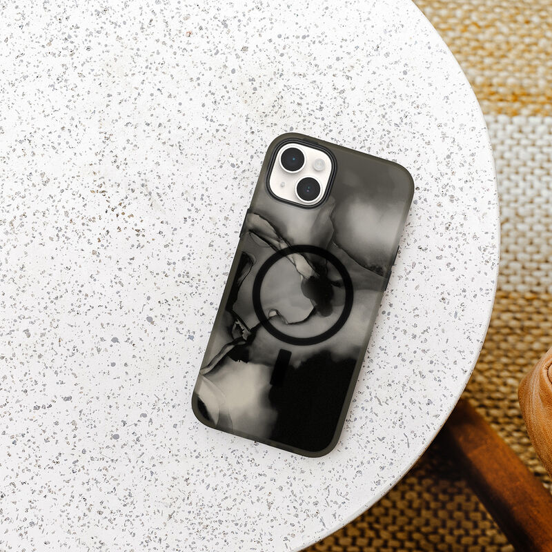 product image 4 - iPhone 14 Plus Case with MagSafe Figura Series